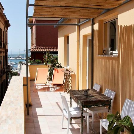 Appartamento Con Terrazza Panoramica In Marina. Cagliari Buitenkant foto